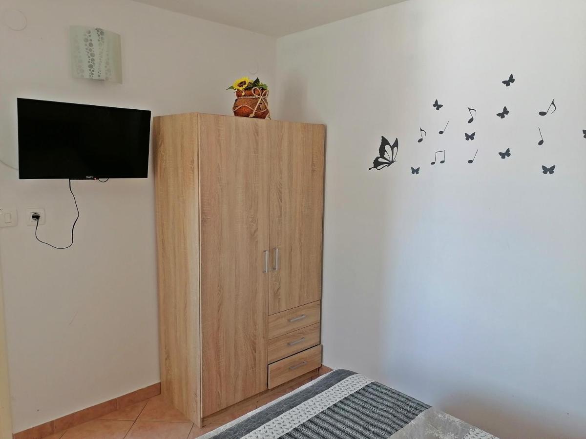Apartment Ivana Baška Exteriör bild